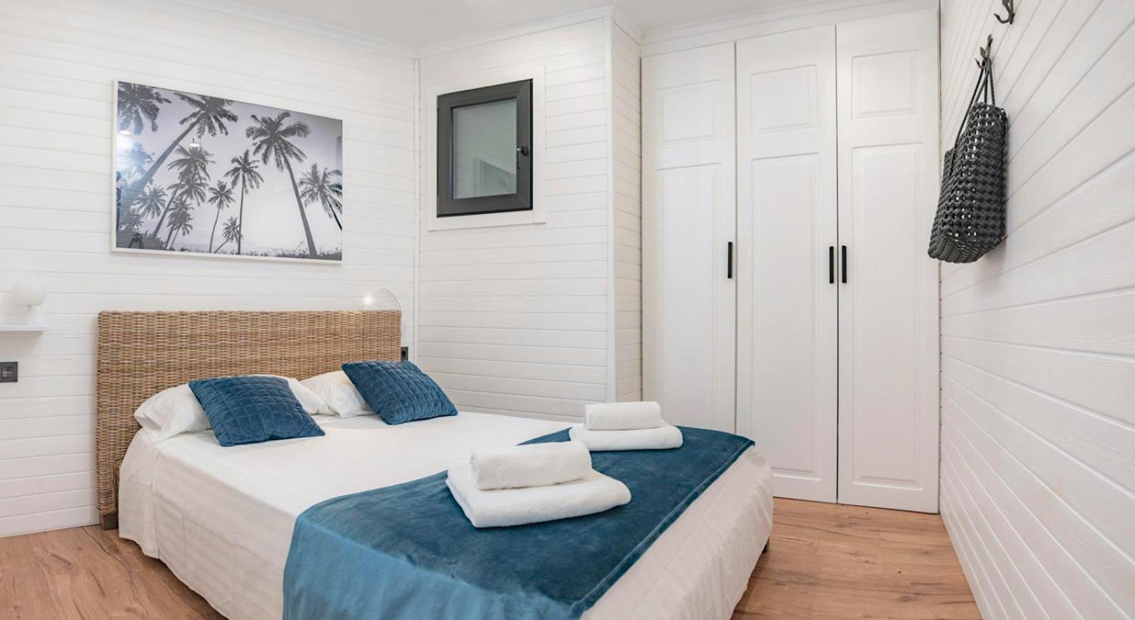 "Breeze" Aparthotel By Parrot'S House Lloret de Mar Kültér fotó